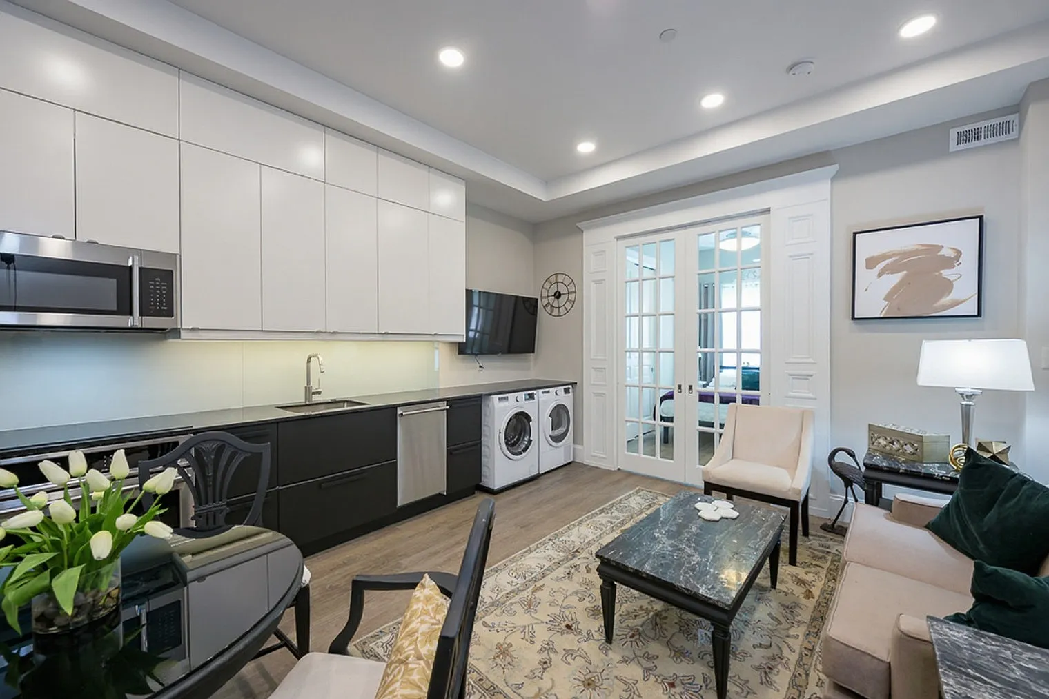 1 bed, 1.0 bath, 5381 sqft, $4,815 — Photo 2