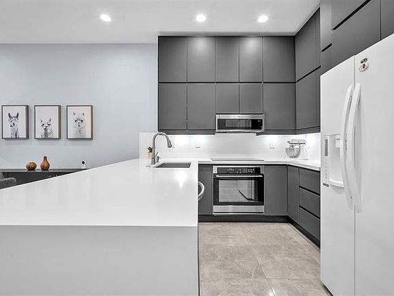 2nd image of 521 SW 147th Avenue