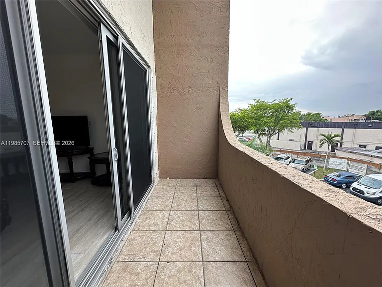 10900 SW 104th St #322 — Photo 29