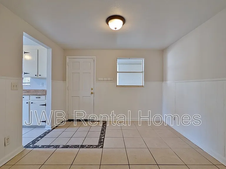 5913 Tampico Rd — Photo 4