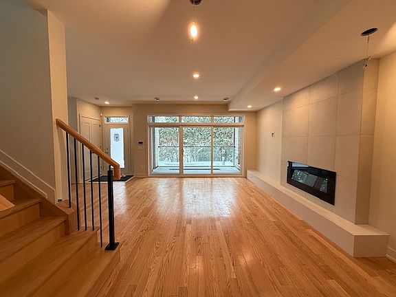 5th image of 514 Roosevelt Ave #1352471