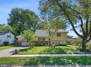 19 Garrett Rd, Newark, DE 19713