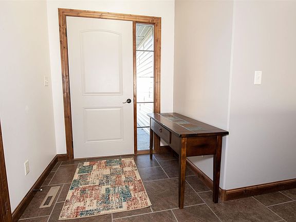 5th image of 1109 E 66th Street Pl