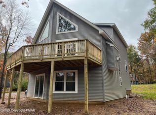 24 Milton Way, Albrightsville, PA 18210