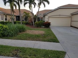 2216 Carnaby Ct, Lehigh Acres, FL 33973