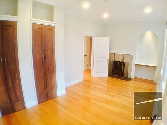 2nd image of 4476 23rd St