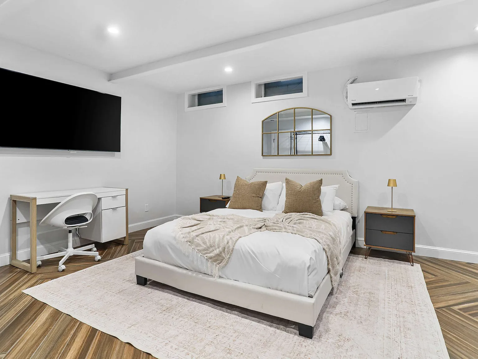 Studio, 450 sqft, $4,000 — Photo 4