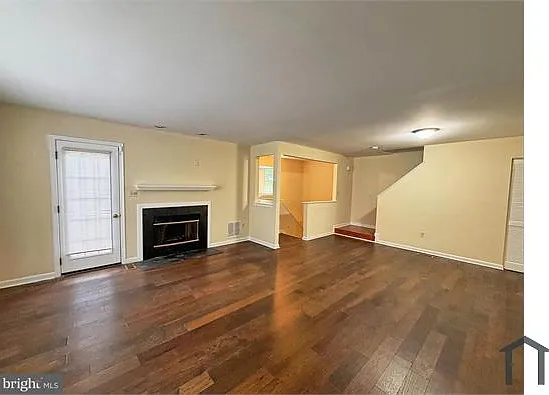 4100 Hunters Hill Cir #4100 — Photo 8