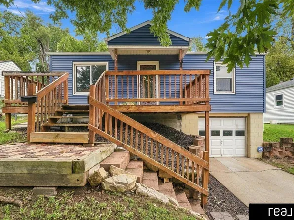 9613 N 31st St, Omaha, NE 68112