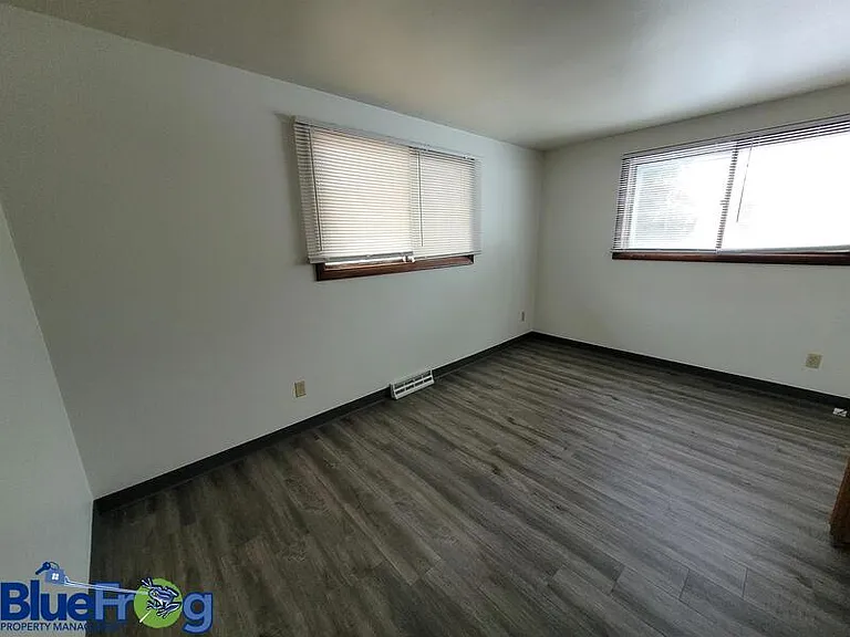 414 Chicago St — Photo 6
