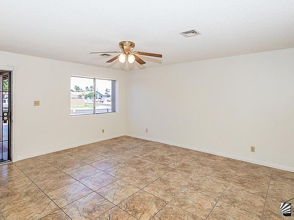 4th image of 1051 S 14th Ave