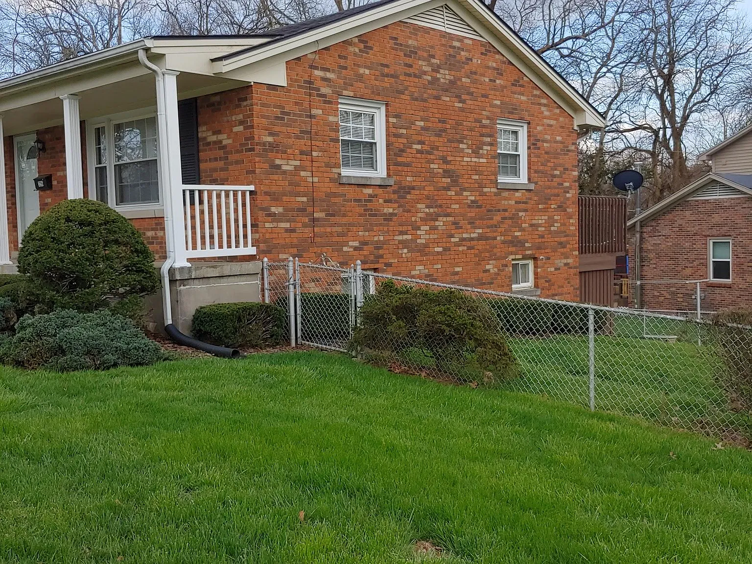 3 bed, 2.5 bath, 2000 sqft, $1,750 — Photo 2