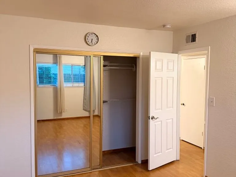 3731 Scallop Ct — Photo 8