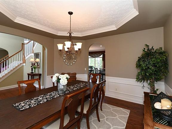3rd image of 4270 Deer Run Dr