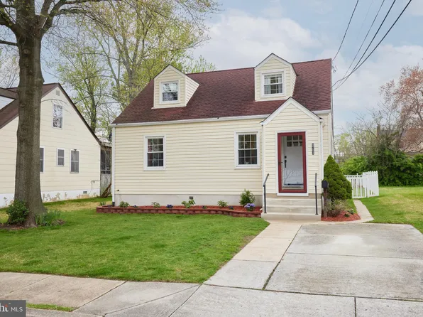 9704 52nd Ave, College Park, MD 20740