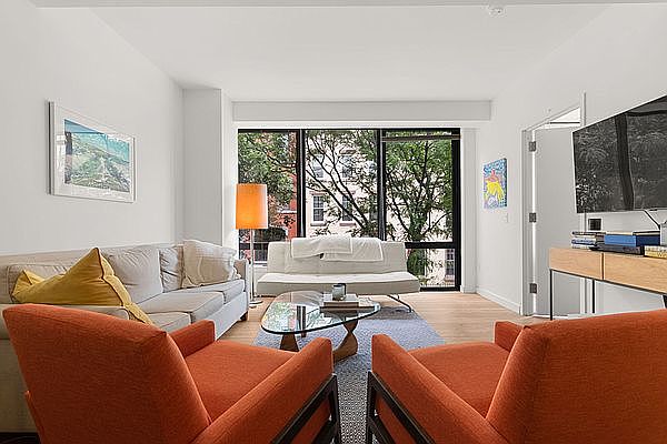 1st image of 20 Henry St APT 2AN