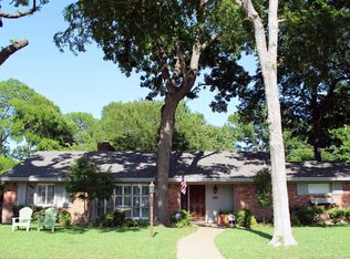 3101 Chaparral Ln, Fort Worth, TX 76109