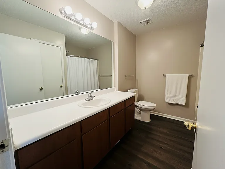 Suncrest Estates — Photo 9
