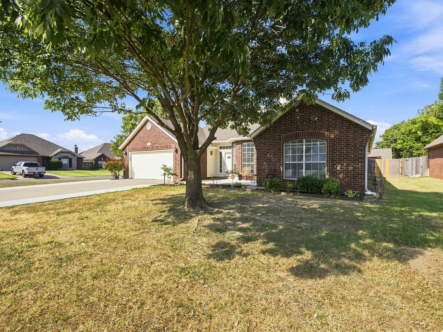 S 195 East Ave, Broken Arrow — Photo 3