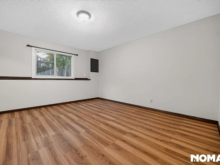 9720 Pleasant Ave S — Photo 36