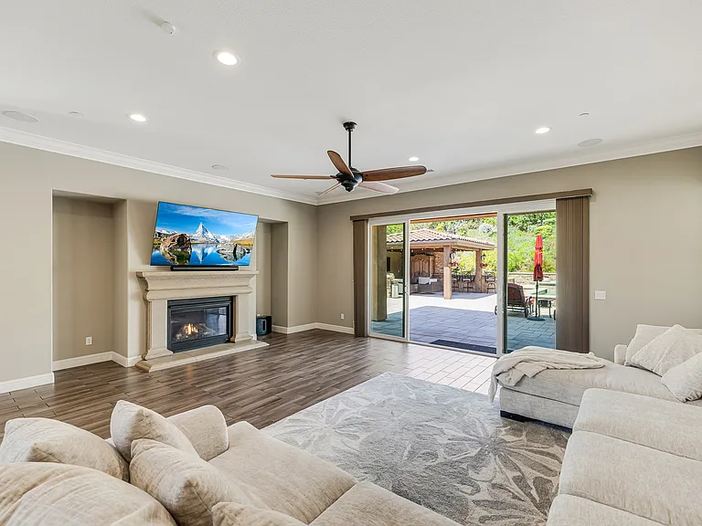 7305 Augusta Dr — Photo 13