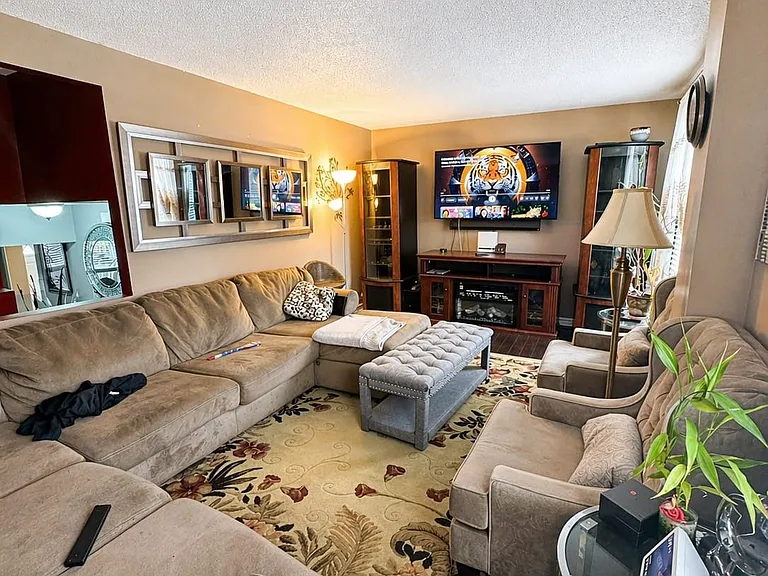 50 Eden Park Dr — Photo 8