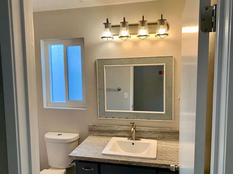 1403 E Sunnyview Ave — Photo 16