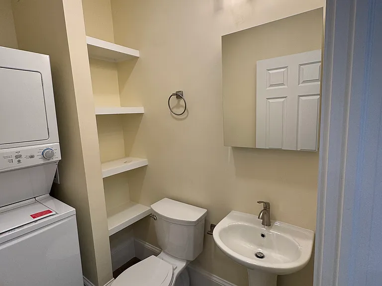 35 George St #2 — Photo 12