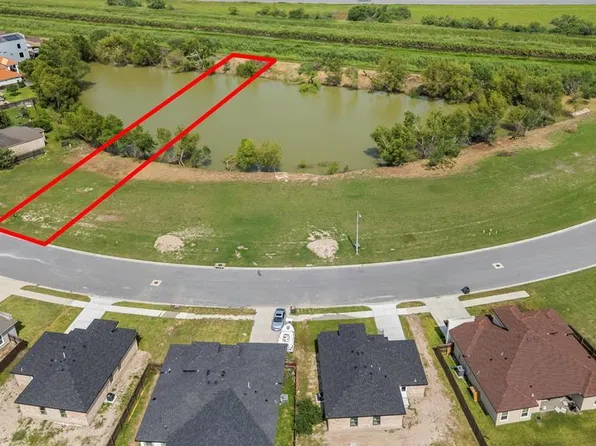 3233 Westgate Cir E, Harlingen, TX 78552