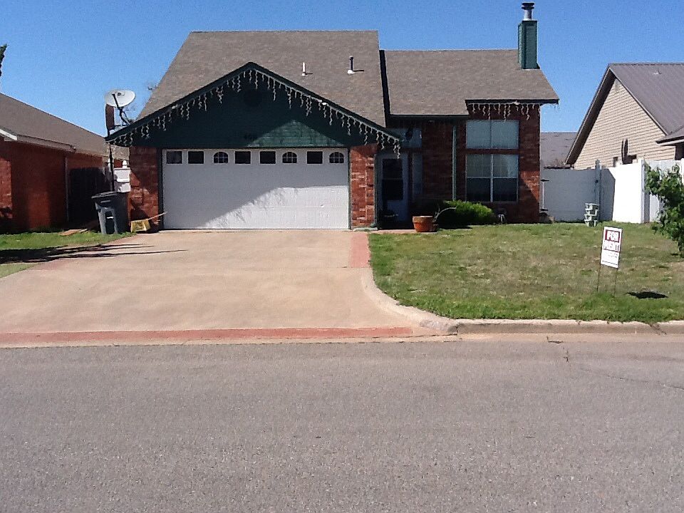 1st image of 4011 SW Rolling Hills Dr