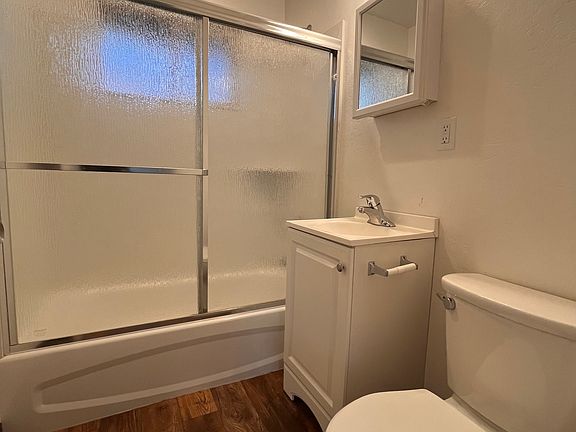 5th image of 1070-1074 Echo Rd #6
