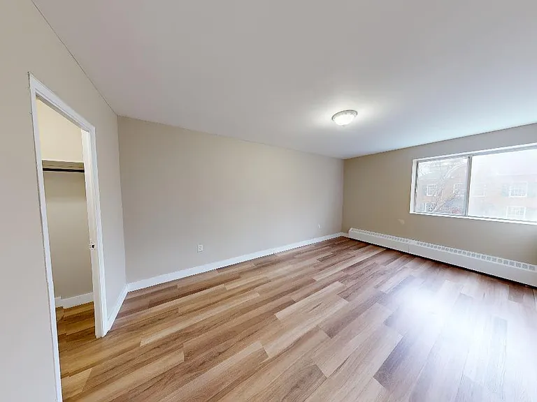 255 Stewart St — Photo 29