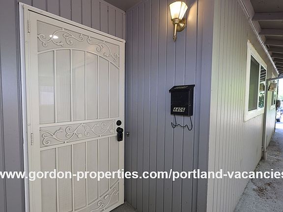 4th image of 4406 SE 28th Ave #0