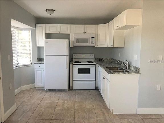 4th image of 582 71st Ave N