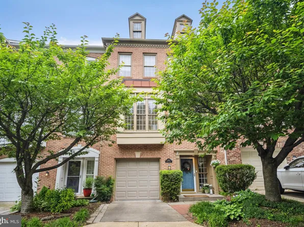 4656 Kinsey Ln, Alexandria, VA 22311
