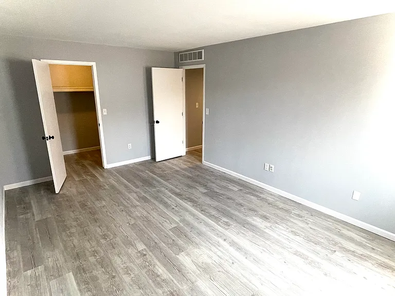 337 Neptune Dr #68 — Photo 8