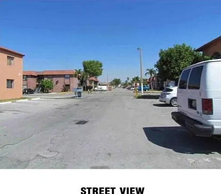 Neighborhood Picture 2