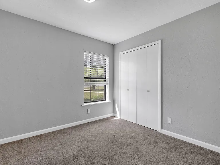27 Sierra Rd — Photo 22