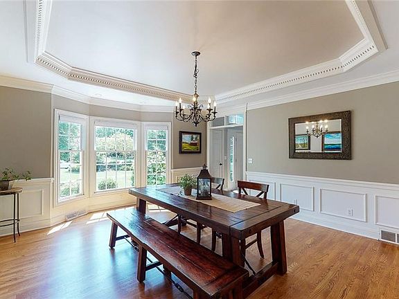 3rd image of 17270 Buckthorn Dr