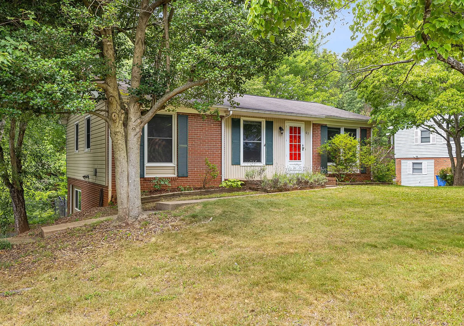 West Asheville 3BR with Bonus Room & Fenced-In yard — Photo 1