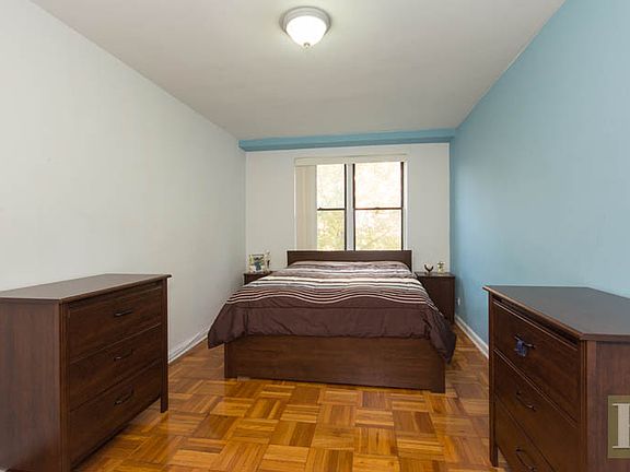 5th image of 3840 Greystone Ave APT 1G