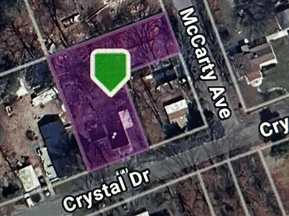 2nd image of 809 Crystal Dr