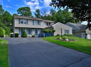 64 Longwood Dr, Clifton Park, NY 12065
