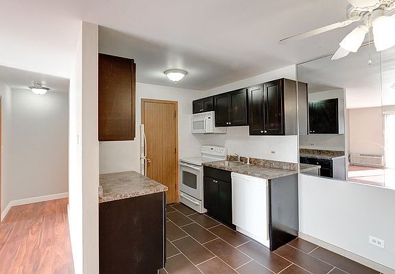 2nd image of 690 E Liberty St APT 313