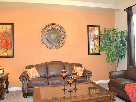 3rd image of 6412 Vilaggio Dr