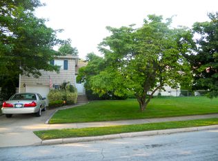 14 Ford Dr S, Massapequa, NY 11758