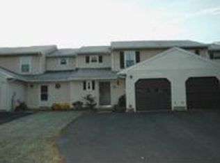 893 Briarstone Rd, Bethlehem, PA 18017