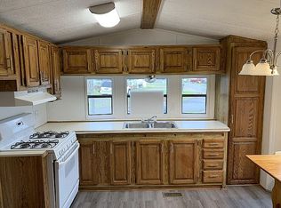 31 Circle Dr, Donegal, PA 15628