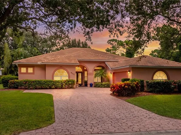 9311 Cedar Creek DR, BONITA SPRINGS, FL 34135