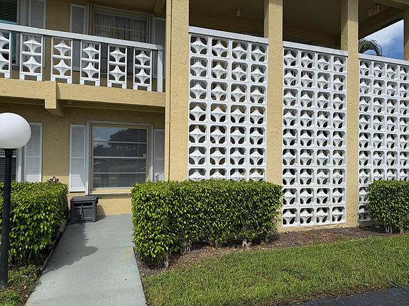 2nd image of 1111 Lemon Tree Terrace #104
